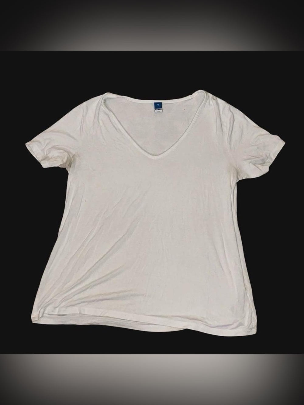 Old Navy Women's Cream V-Neck Short Sleeve Tee